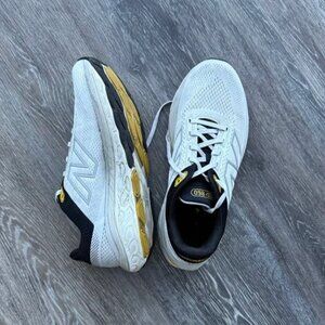 New Balance Men's 860 Fresh Foam running shoes